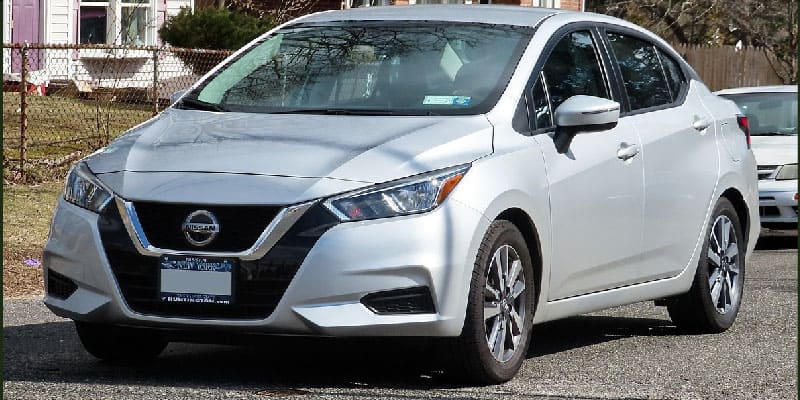 nissan versa